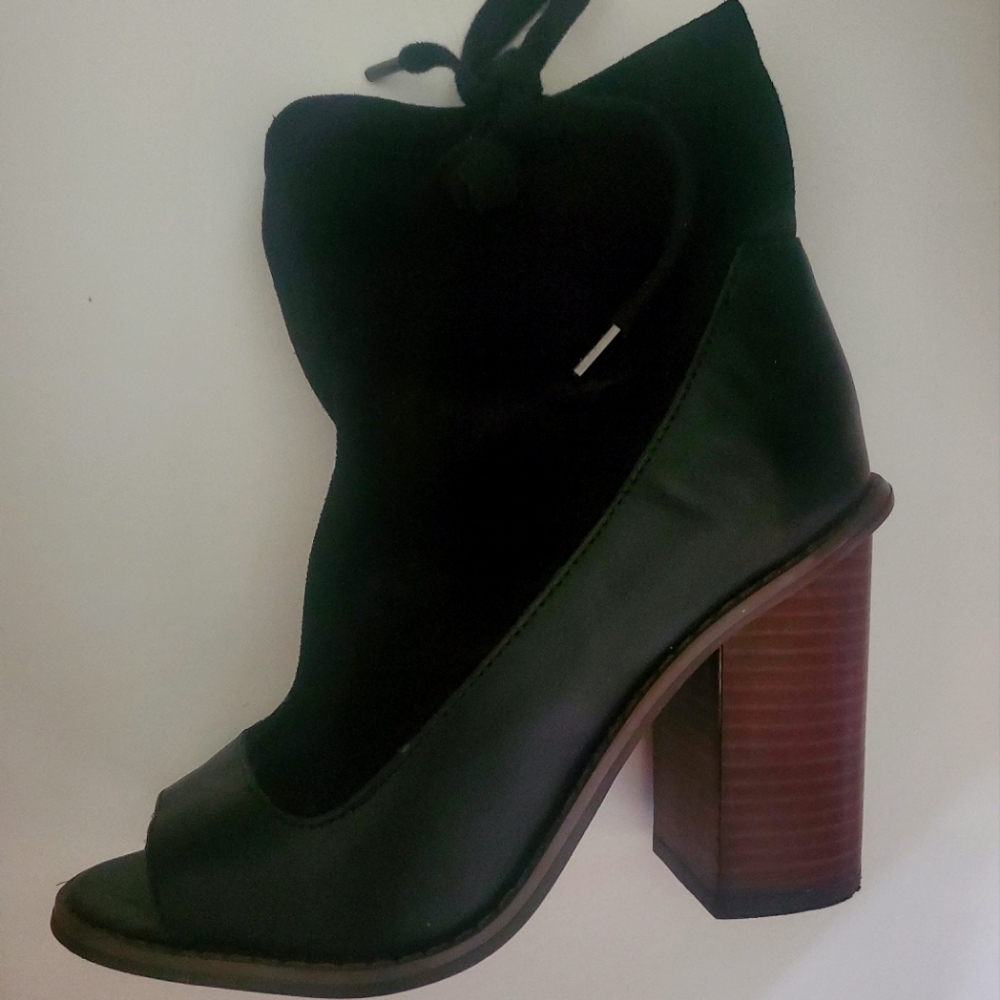 Kelsey Dagger Brookyln Booties - Worn Once!